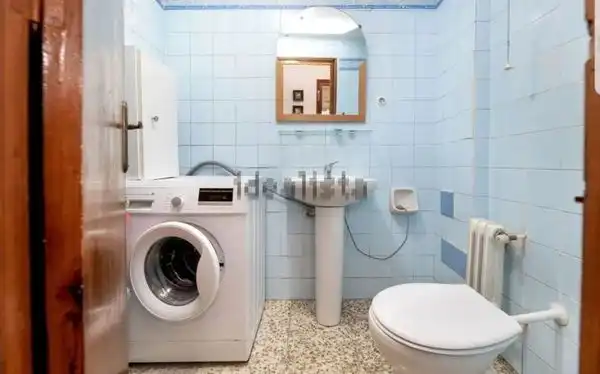 Badezimmer von Wohnung zur Miete in Granada mit Heizung, Möbliert und Ofen
