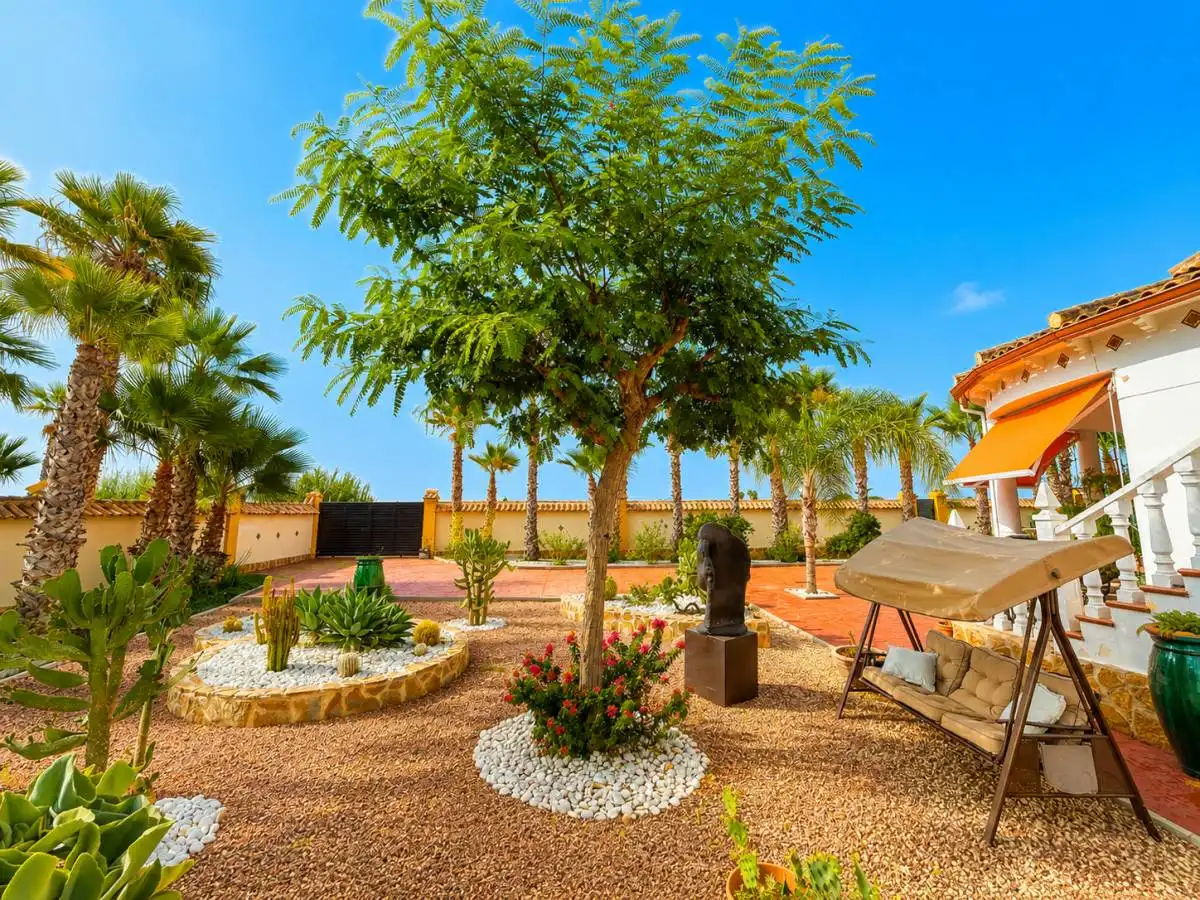 Detached house with pool for sale in Cam. de los Abadia, imagen 8