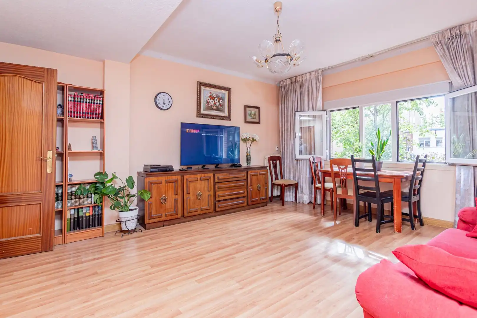 Living room of Flat for sale in Madrid  with Heating