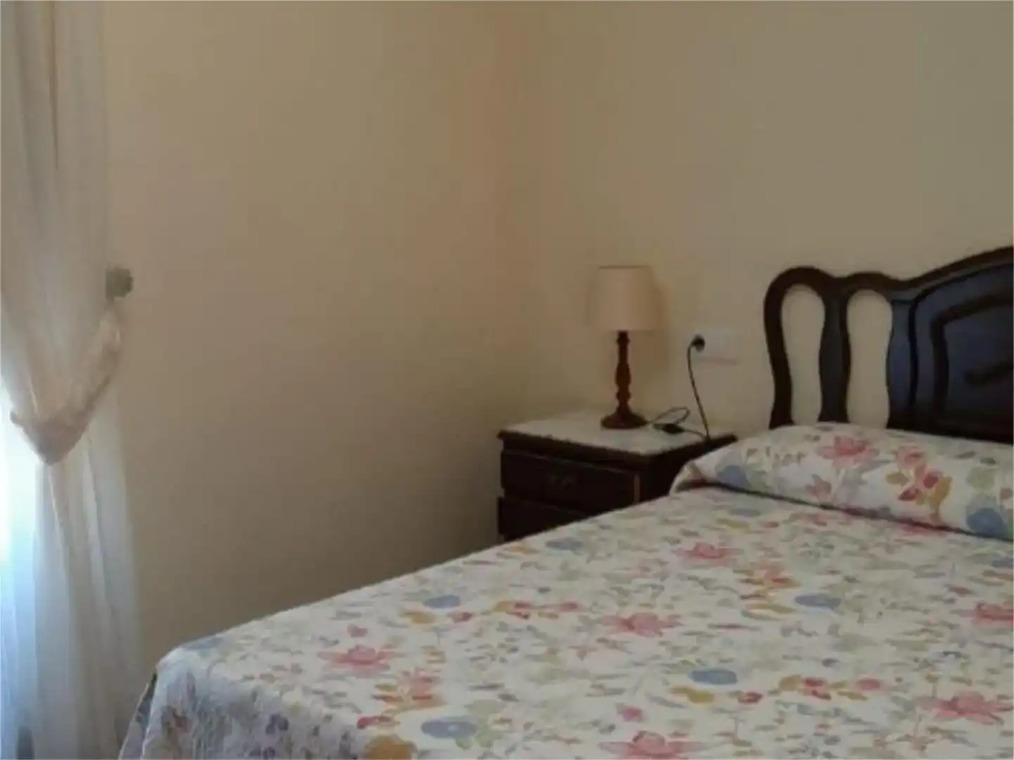 Dormitori de Casa o xalet de lloguer en Porto do Son amb Jardí privat, Parquet i Moblat