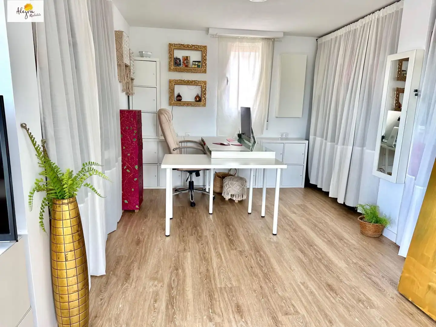 Wohnzimmer von Dachboden zum Verkauf in Valencia mit Klimaanlage und Möbliert