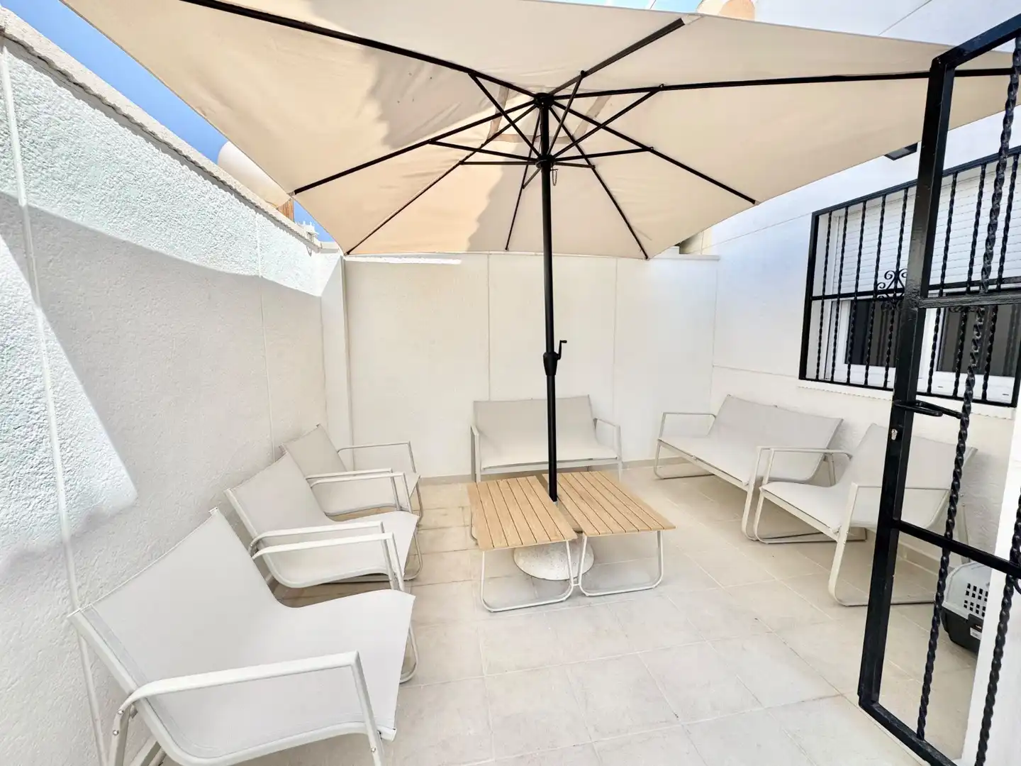 Bungalow con piscina en alquiler en Los Balcones - Los Altos, imagen 2