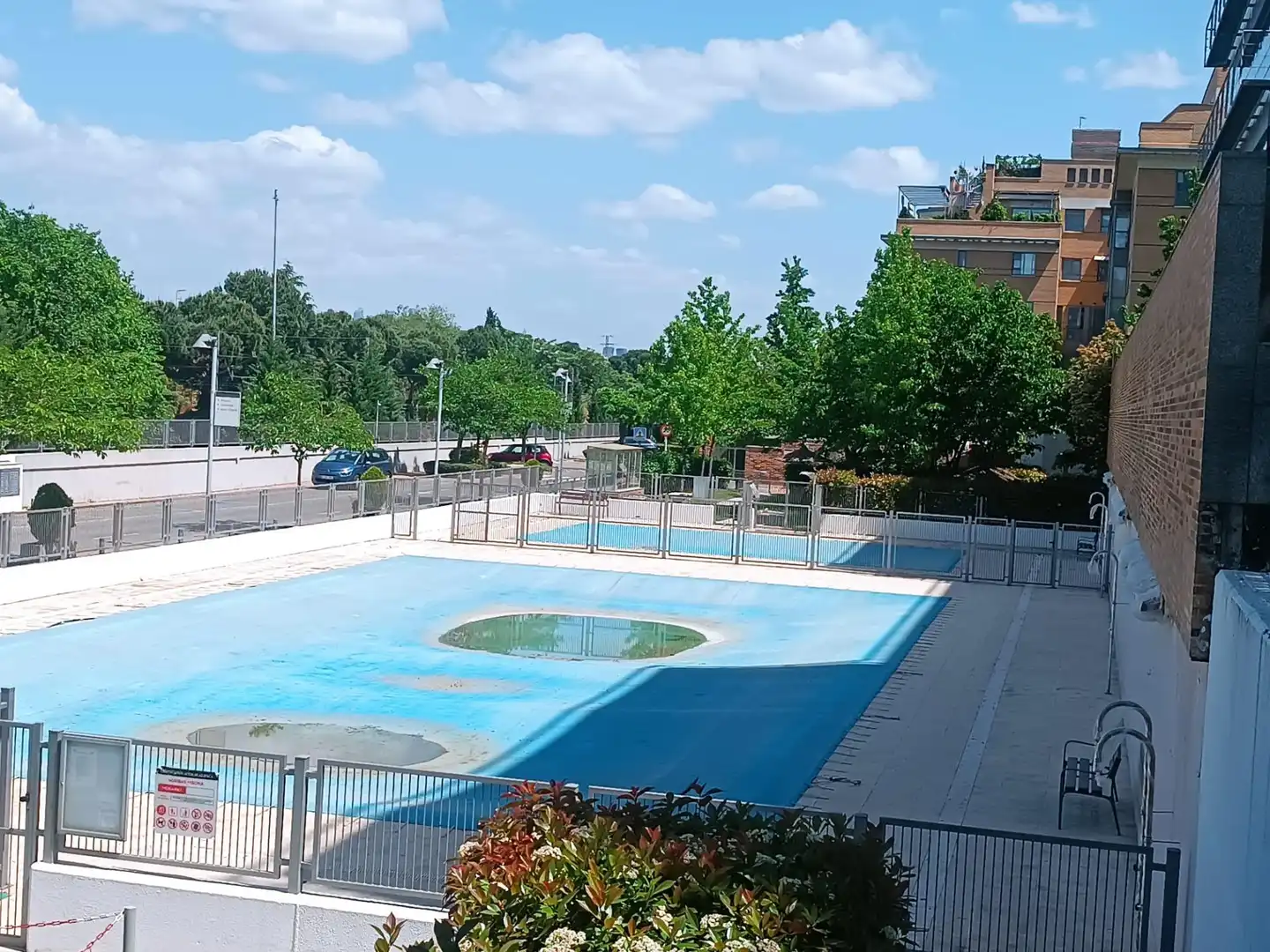 Piscina de Pis en venda en Madrid amb Aire condicionat, Calefacció i Jardí privat