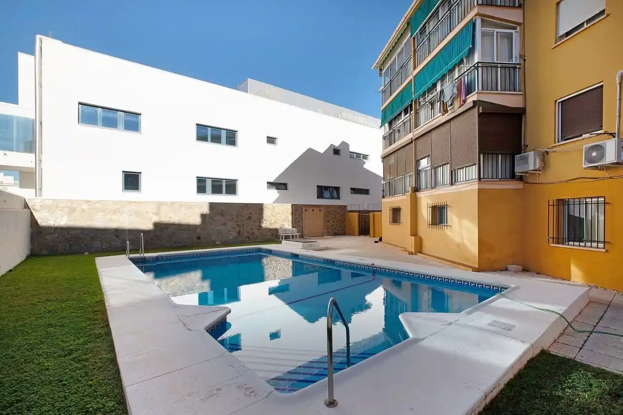 Piscina de Apartament de lloguer en Los Álamos
