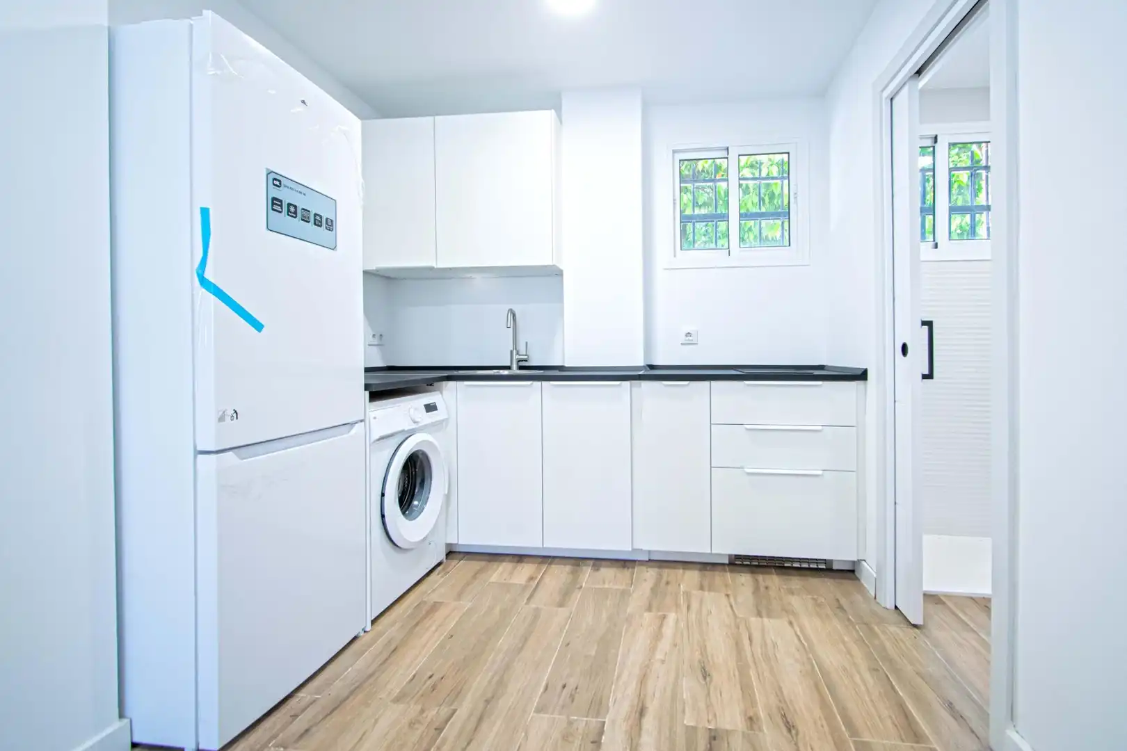 Kitchen of Ground floor for sale in Sevilla
