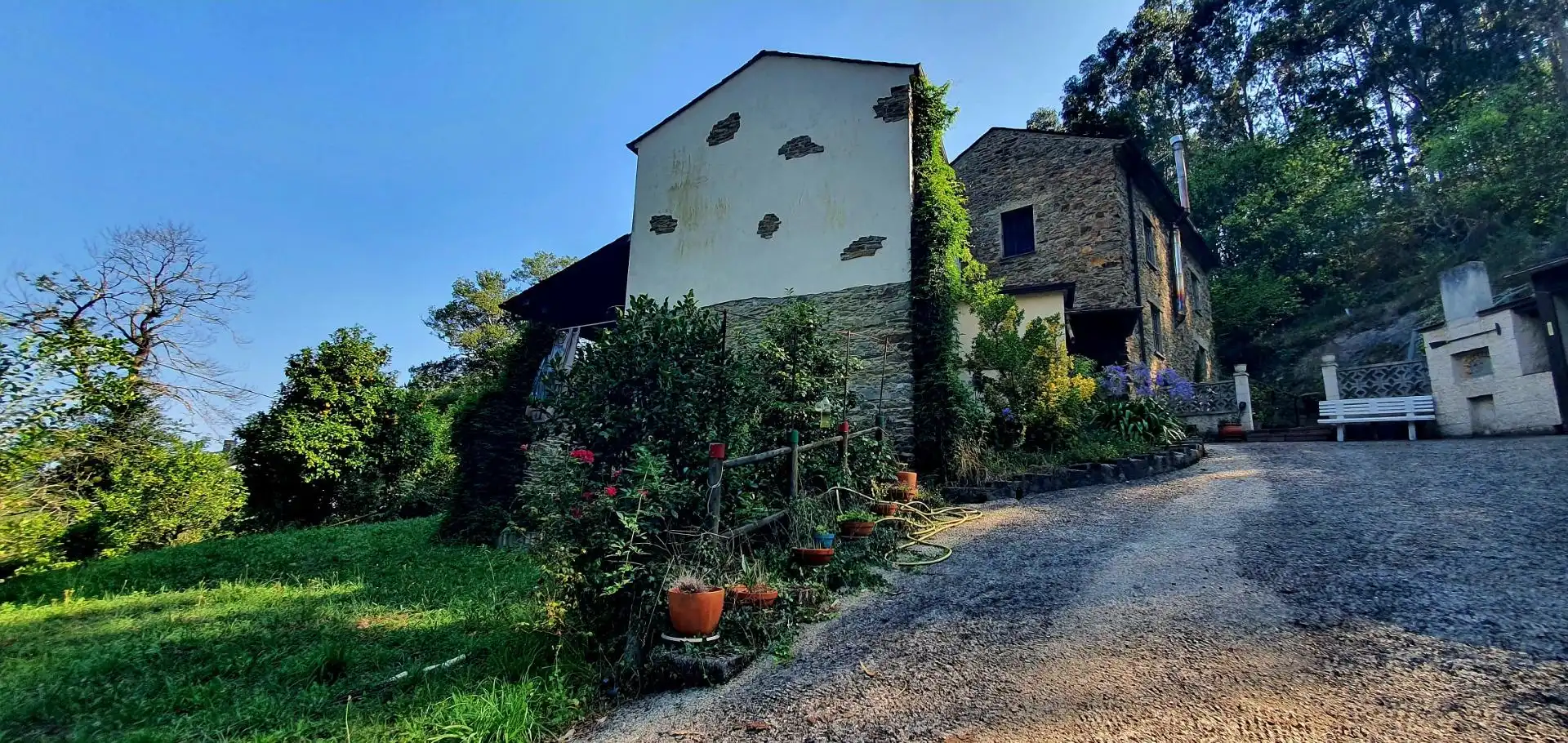 Vista exterior de Casa o chalet en venta en Castropol con Calefacción, Jardín privado y Terraza