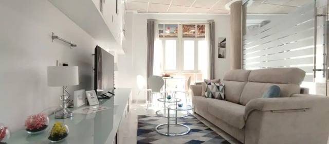 Apartamento en Alquiler en Casco Antiguo