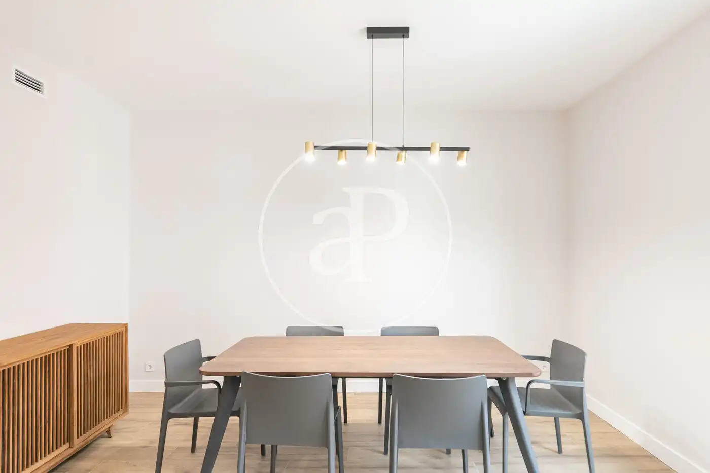 Esszimmer von Wohnung zum Verkauf in Barcelona mit Klimaanlage, Heizung und Möbliert
