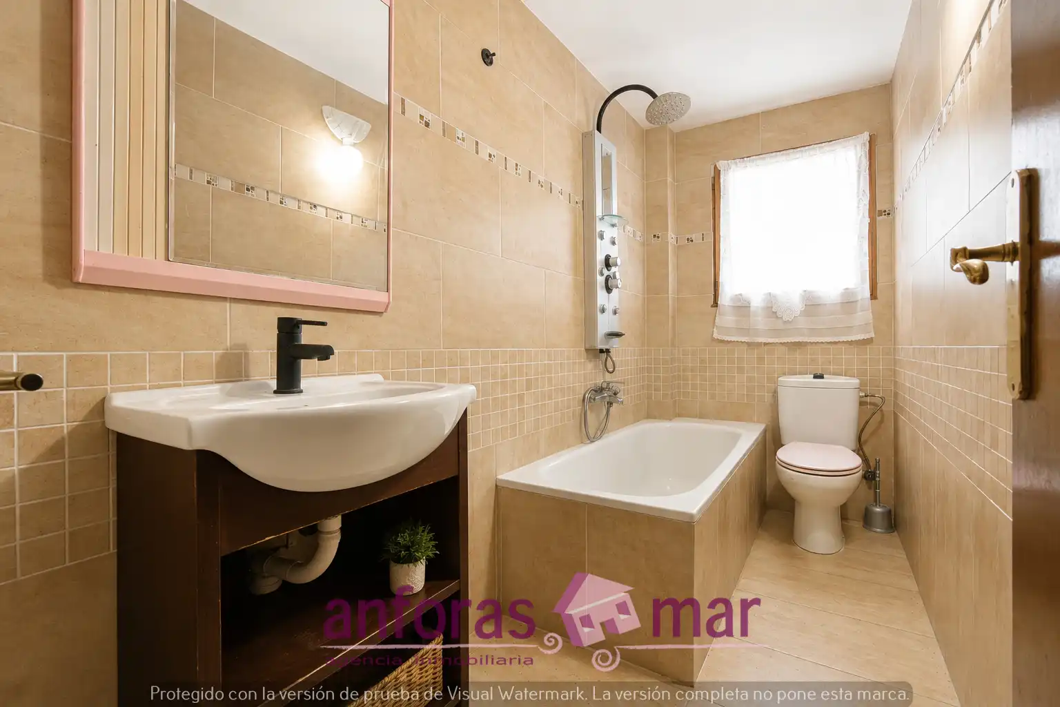 Bathroom of Flat for sale in El Vendrell  with Balcony