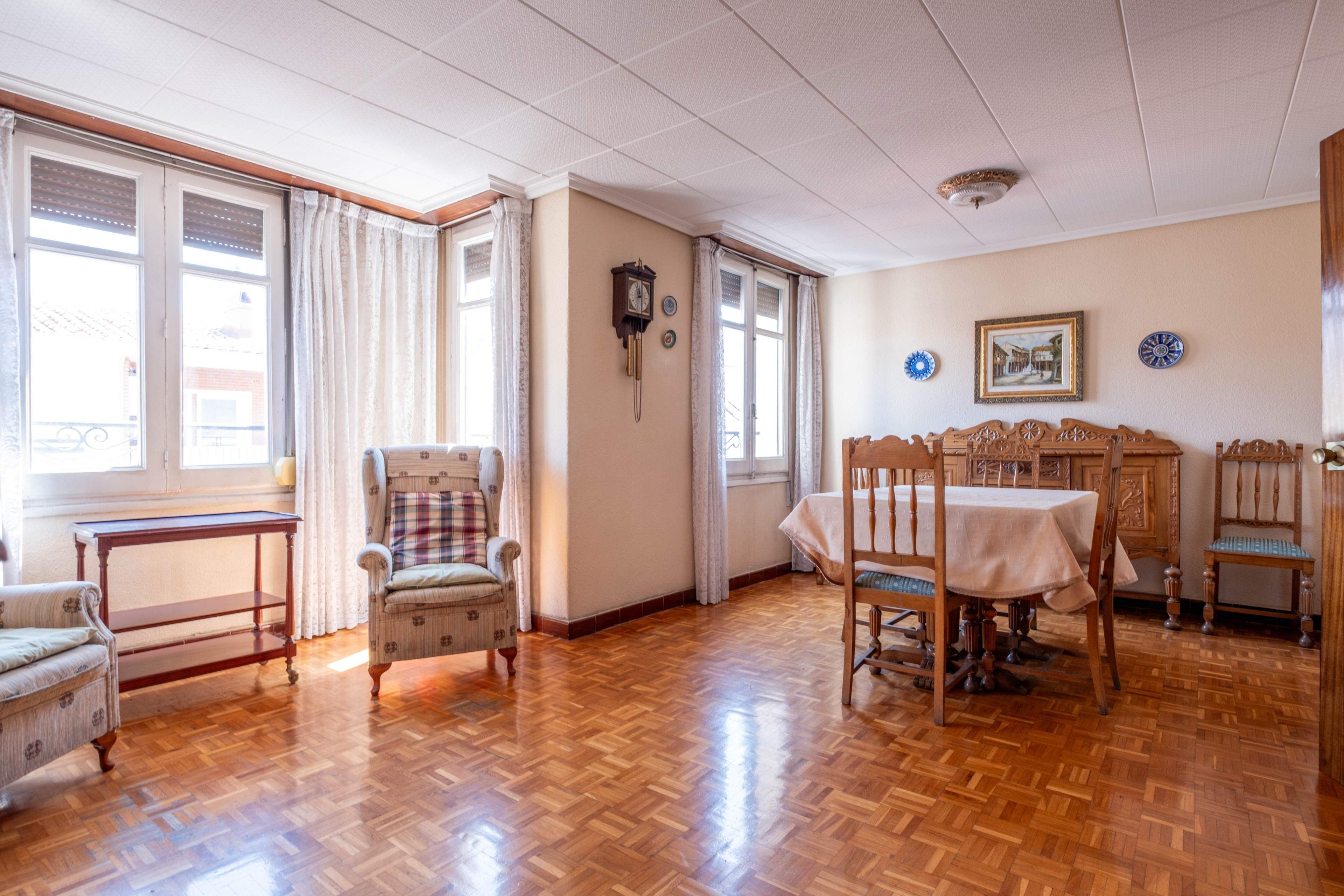Dining room of Flat for sale in  Zaragoza Capital  with Heating