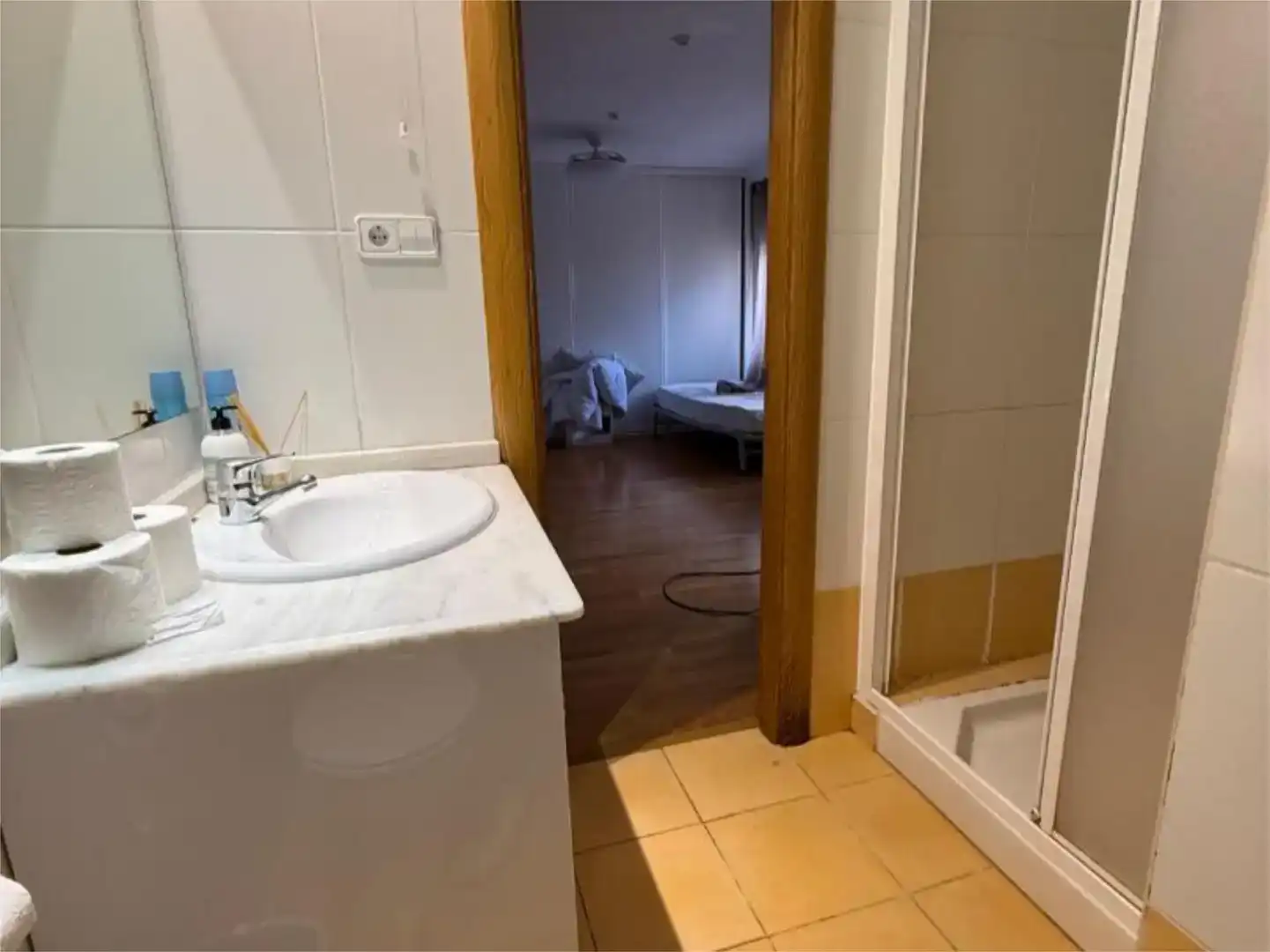 Badezimmer von Wohnung zur Miete in  Zaragoza Capital mit Klimaanlage und Balkon