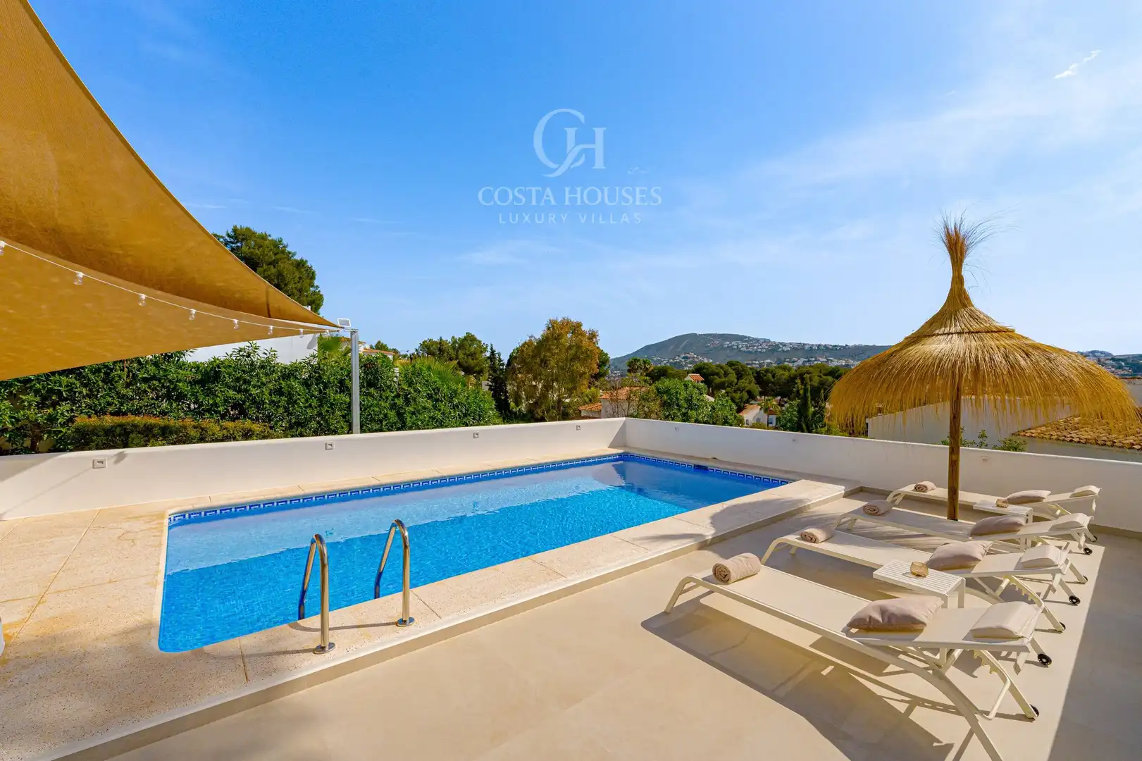 Vista exterior de Casa o xalet en venda en Moraira amb Aire condicionat, Calefacció i Jardí privat