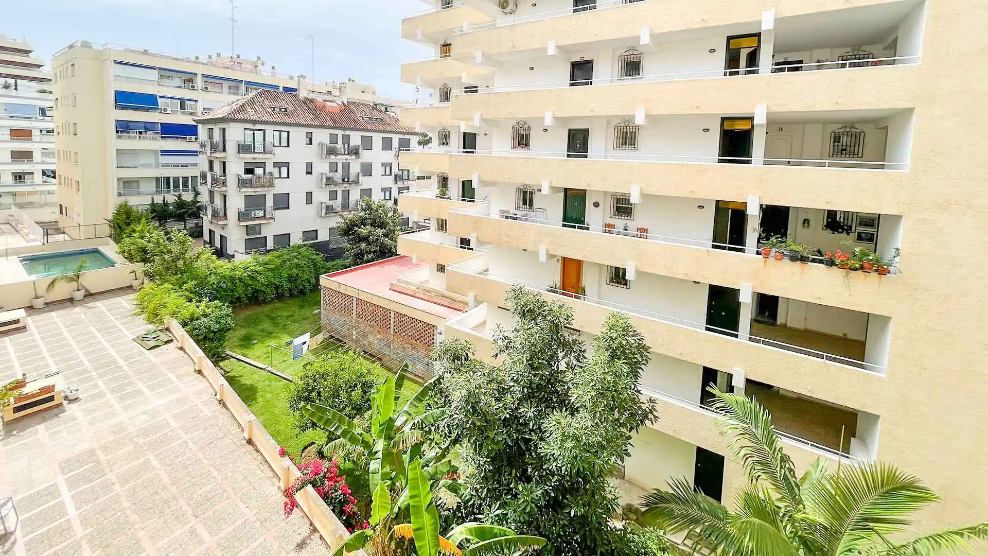 Exterior view of Apartments for rent in Marbella  with Air Conditioner, Terrace and Storage room