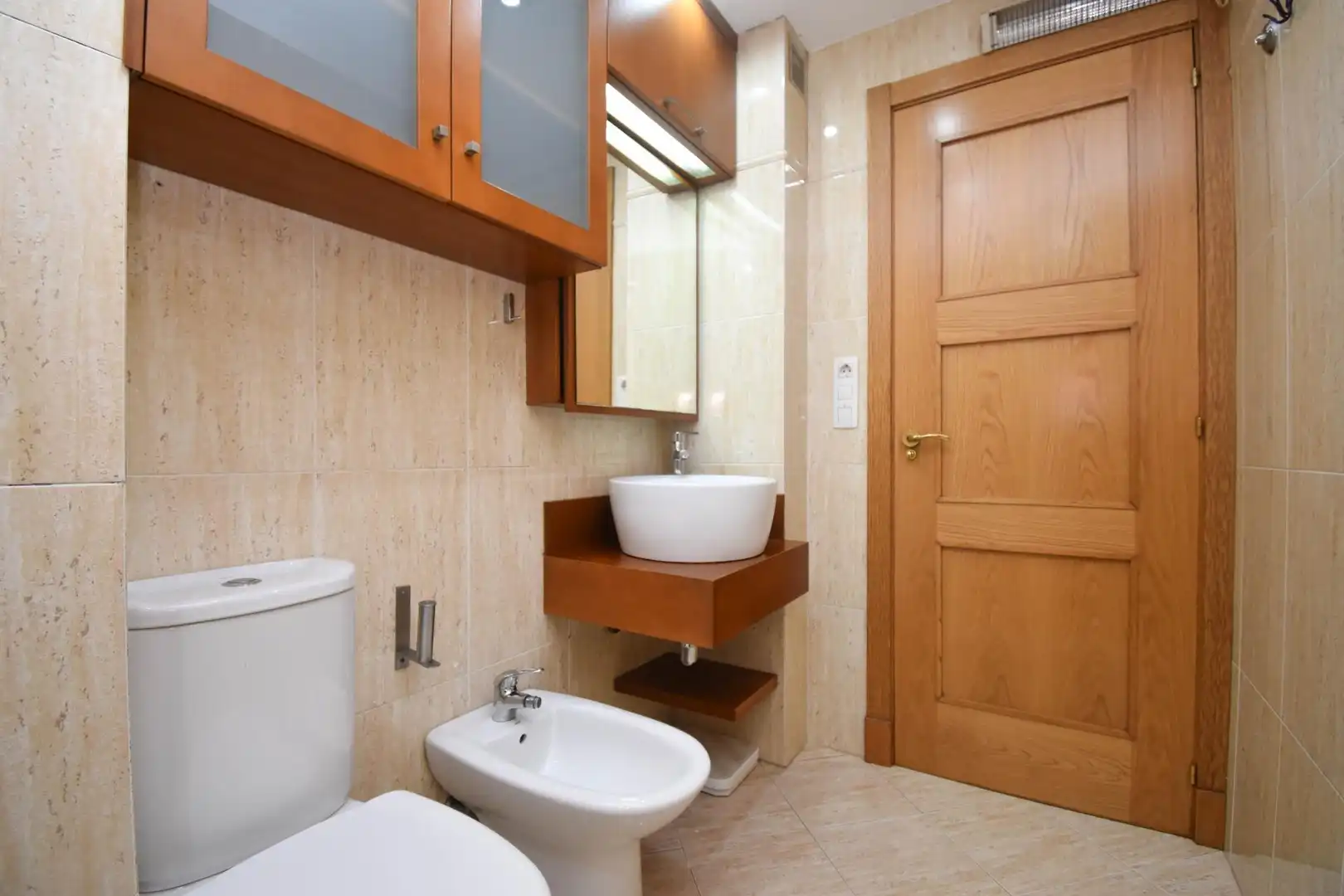 Badezimmer von Wohnung zur Miete in Cambre  mit Heizung