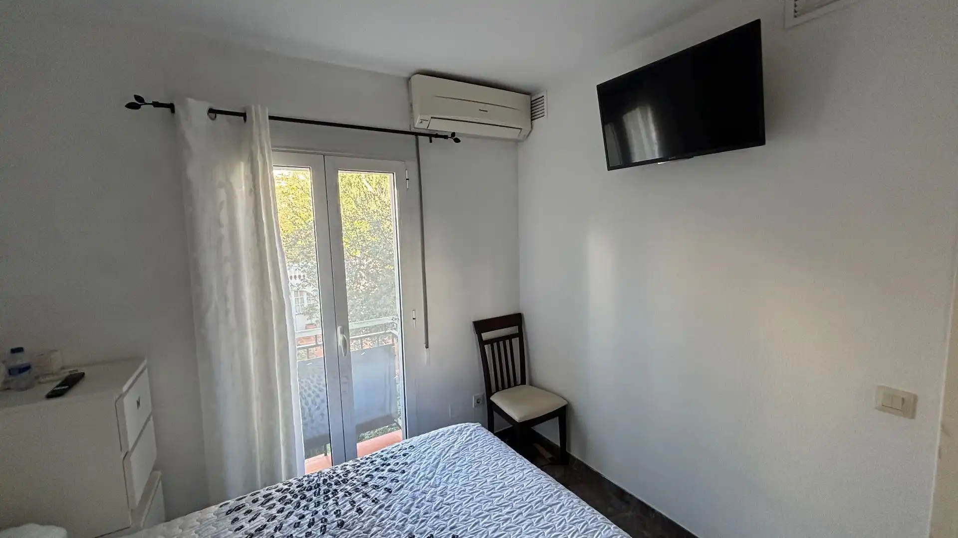 Habitación de Casa adosada en venta en Torremolinos con Aire acondicionado, Calefacción y Terraza