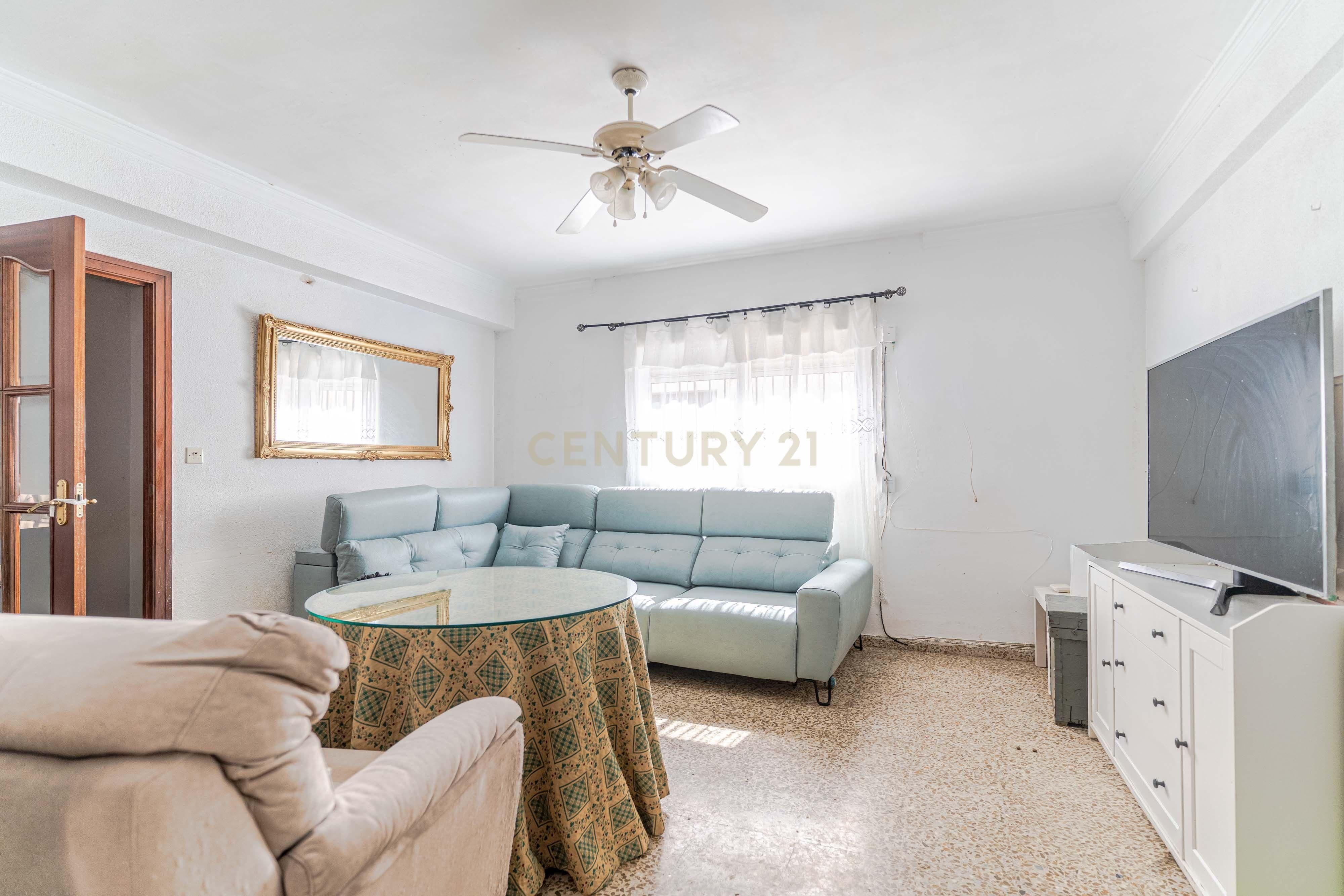 Living room of Houses for sale in Albolote  with Storage room, Oven and Washing machine