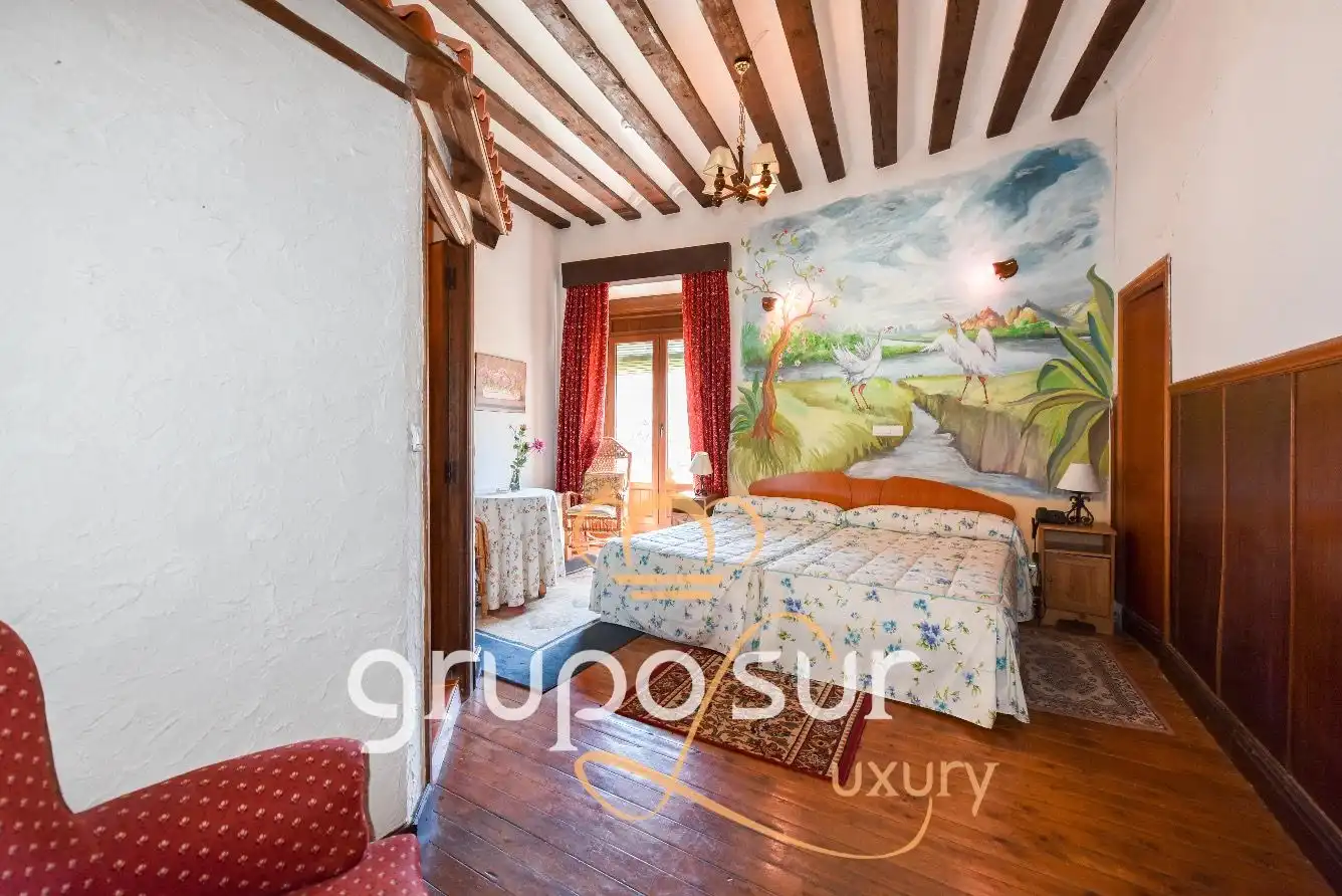 Bedroom of Country homes for sale in Olmedo  with Heating, Private garden and Parquet flooring