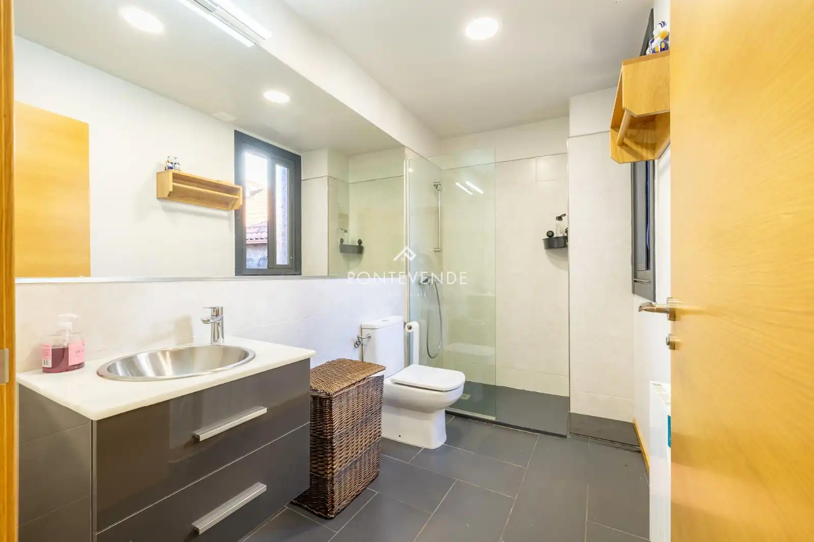 Casa adosada en venta en Cangas pueblo