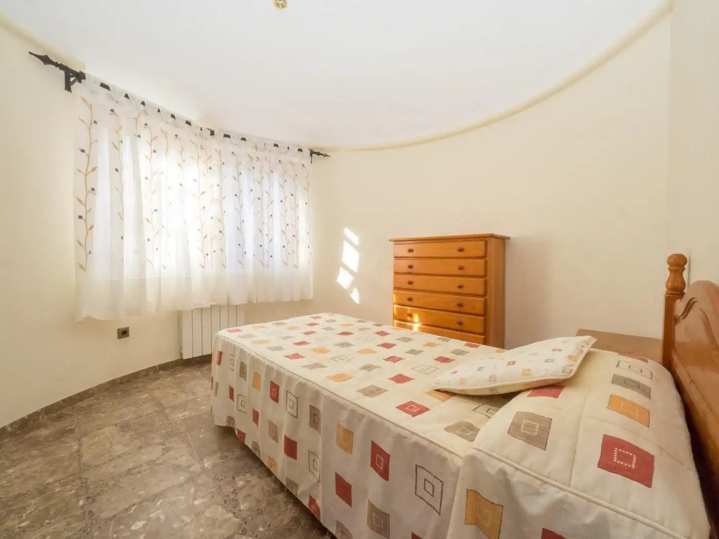Dormitori de Casa o xalet en venda en Partidas de Alicante