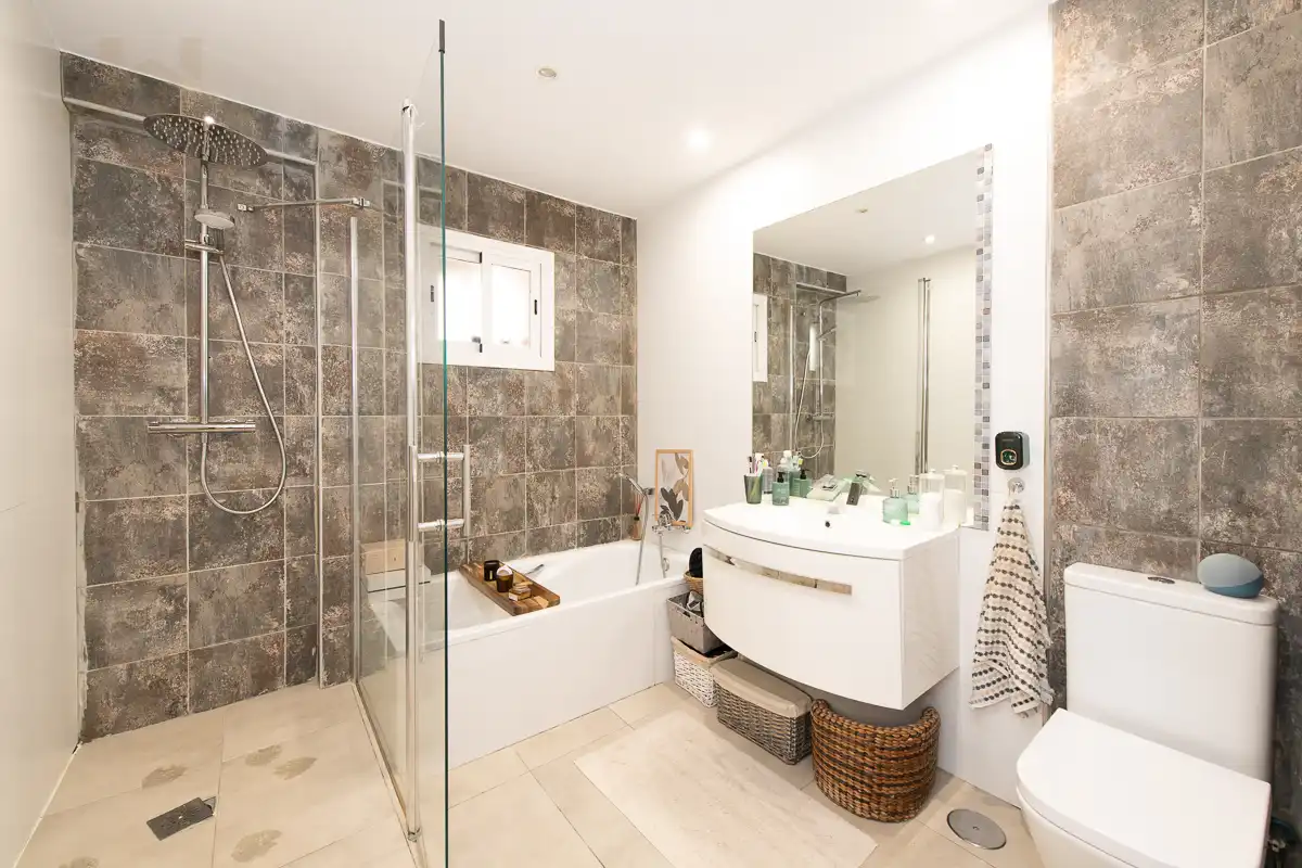 Baño de Piso en venta en Móstoles con Aire acondicionado, Calefacción y Terraza
