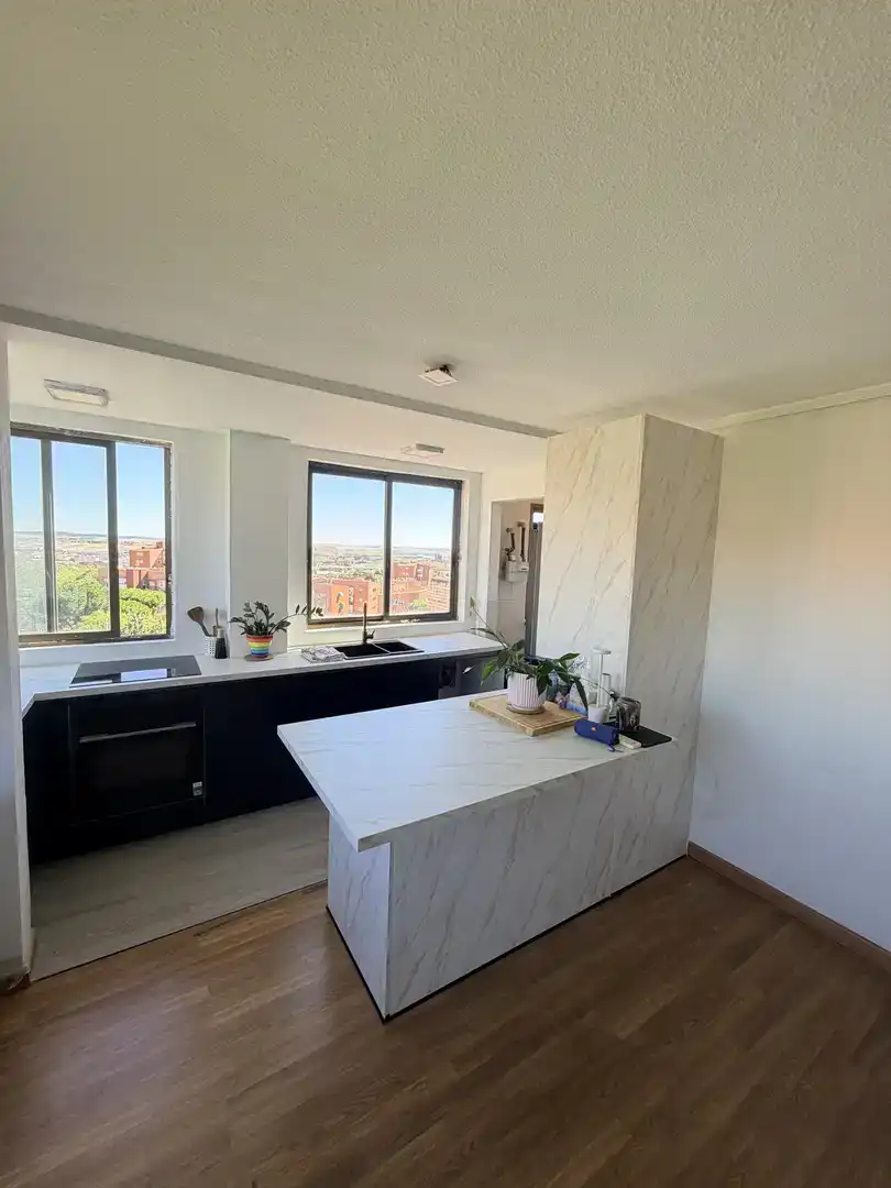 Kitchen of Flat for share in Madrid  with Parquet flooring and Furnished