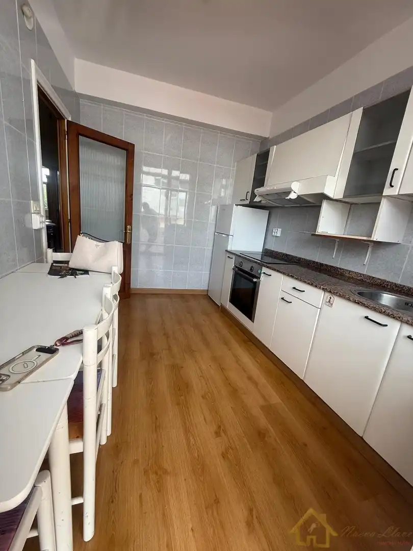 Cocina de Piso en venta en Lugo con Calefacción, Terraza y Trastero