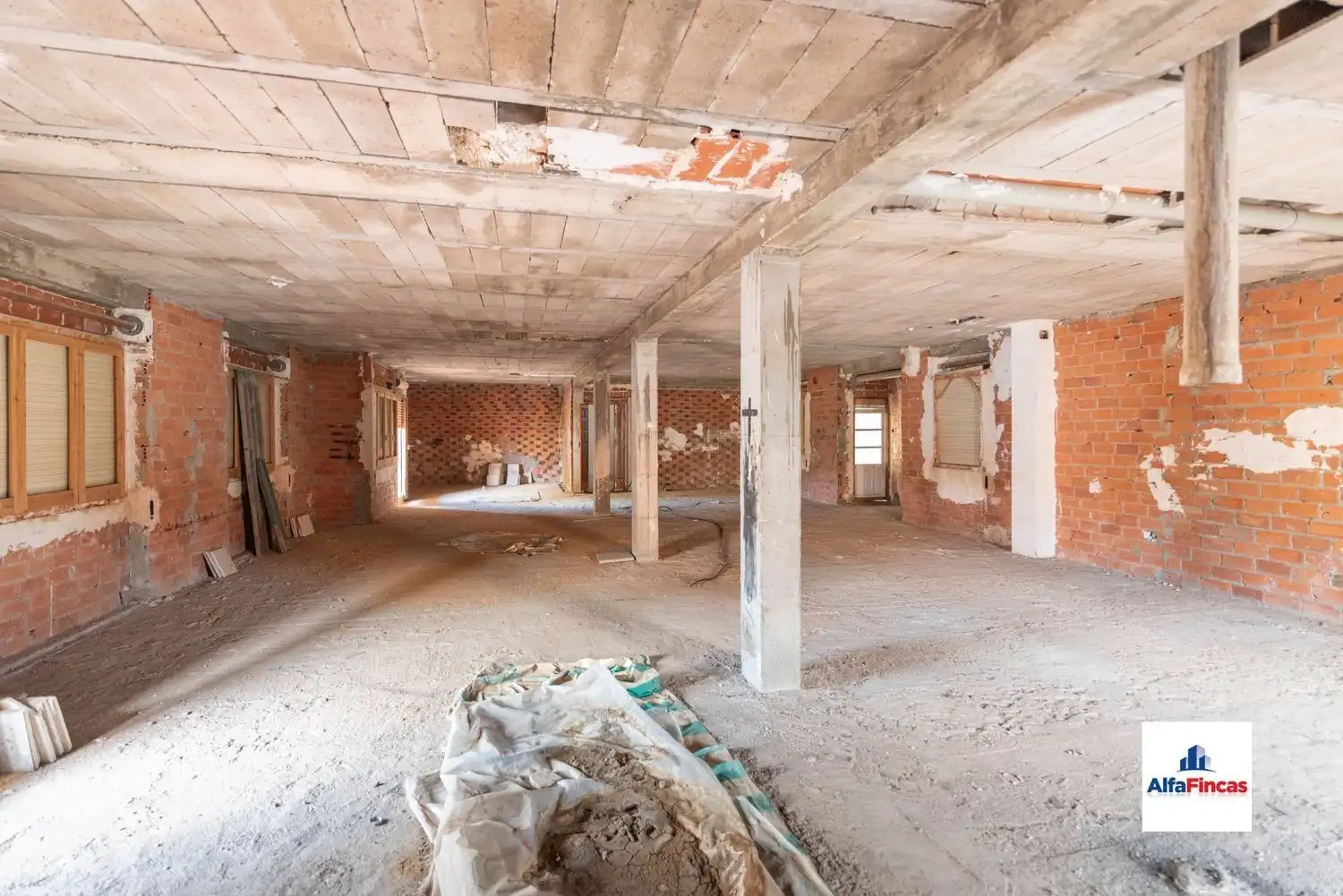 Buildings for sale in San Clemente