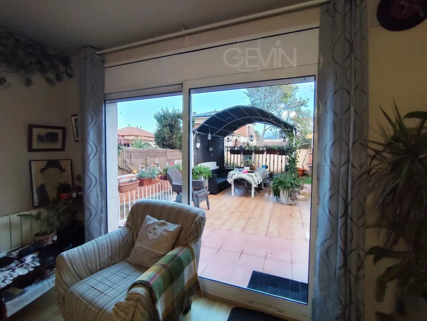 Jardí de Casa adosada en venda en Santa Perpètua de Mogoda amb Calefacció, Jardí privat i Terrassa