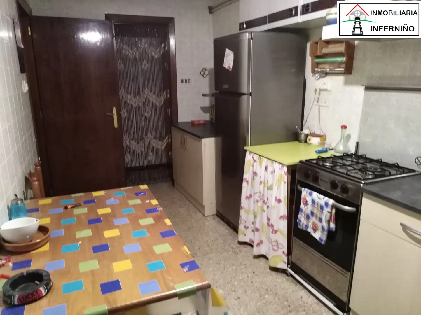 Cocina de Piso en venta en Ferrol con Terraza, Trastero y Amueblado