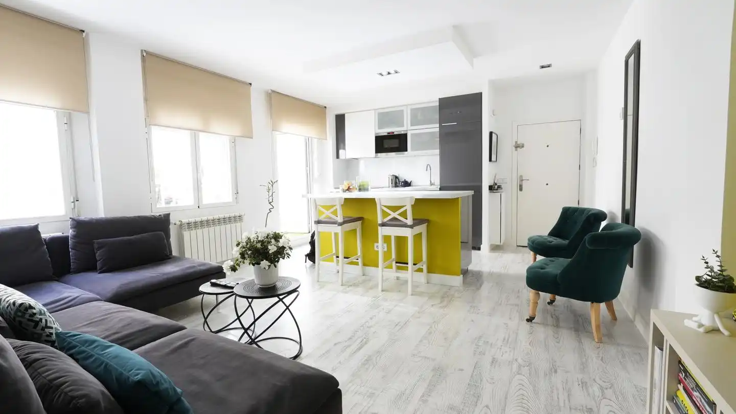Sala d'estar de Pis en venda en Madrid amb Aire condicionat, Calefacció i Jardí privat