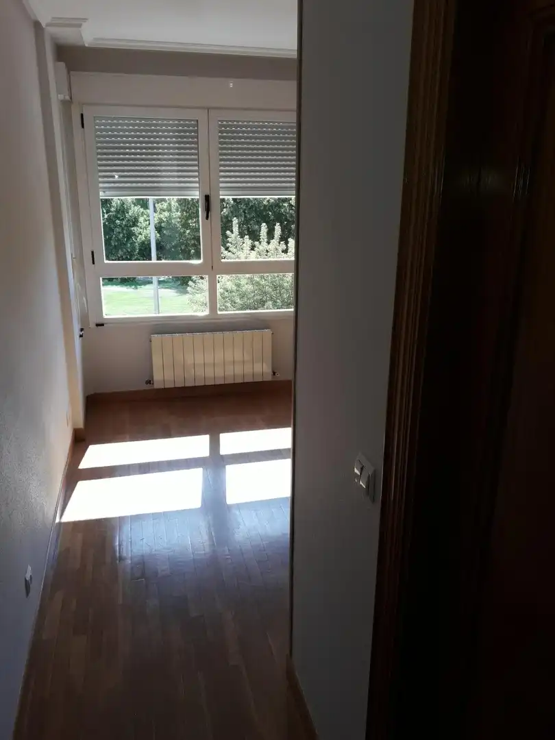 Bedroom of Flat for rent in Palencia  with Heating, Terrace and Storage room