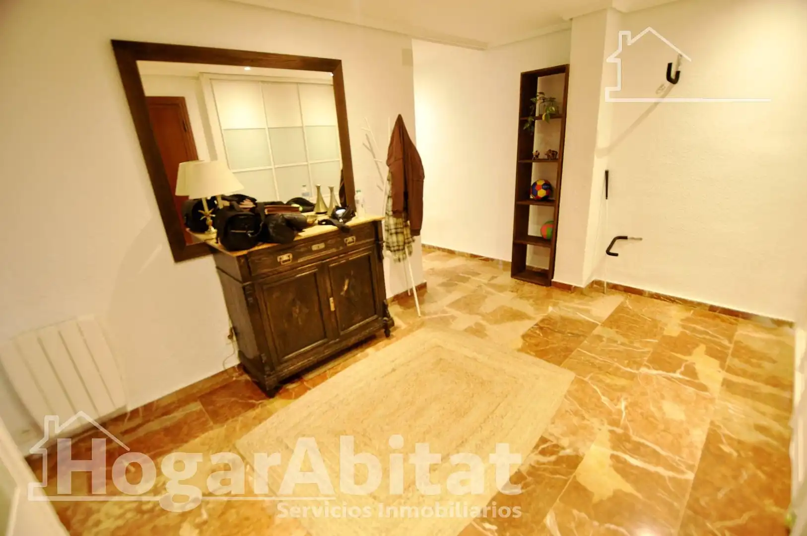 Flat for sale in Valencia  with Air Conditioner, Furnished and Balcony