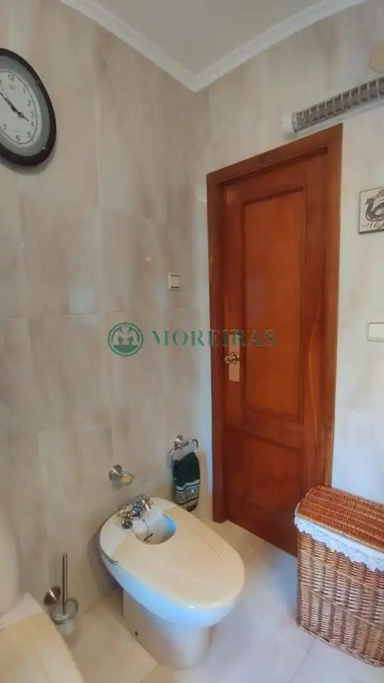 Bathroom of Houses for sale in Ourense Capital   with Heating and Private garden