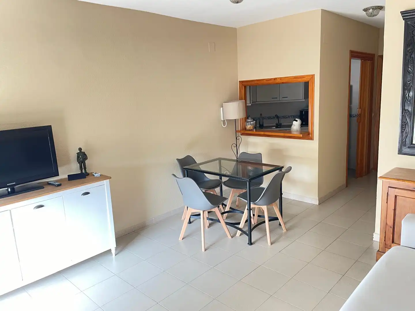 Menjador de Apartament en venda en El Portil amb Terrassa, Moblat i Piscina comunitària