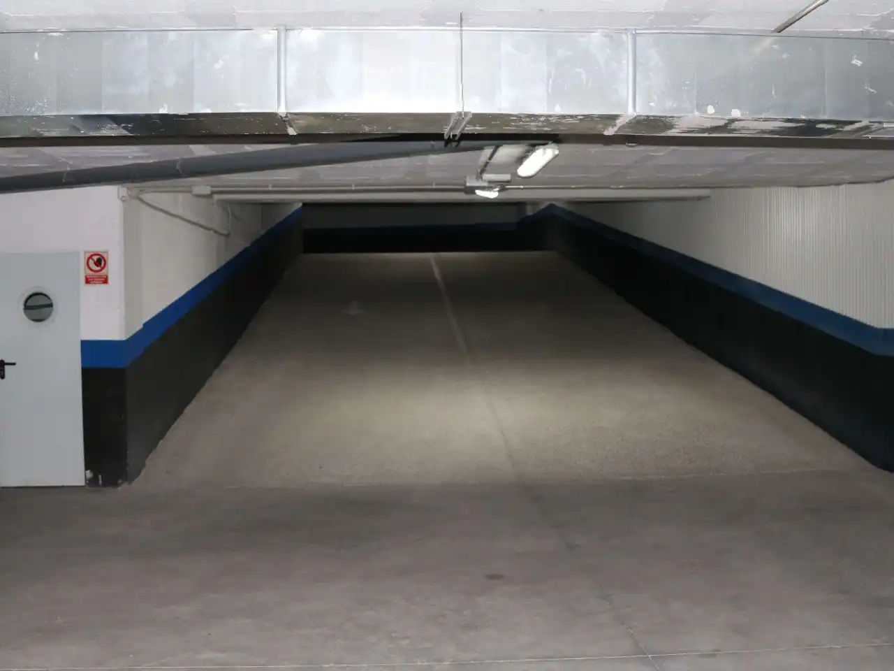 Parking of Garage for rent in Madrid