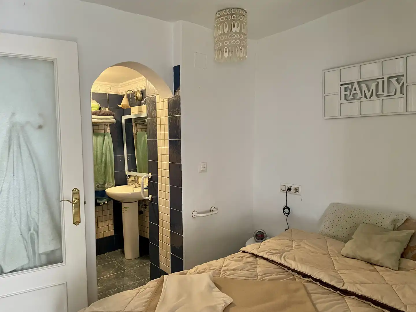 Bany de Casa adosada en venda en Álora amb Terrassa, Traster i Moblat