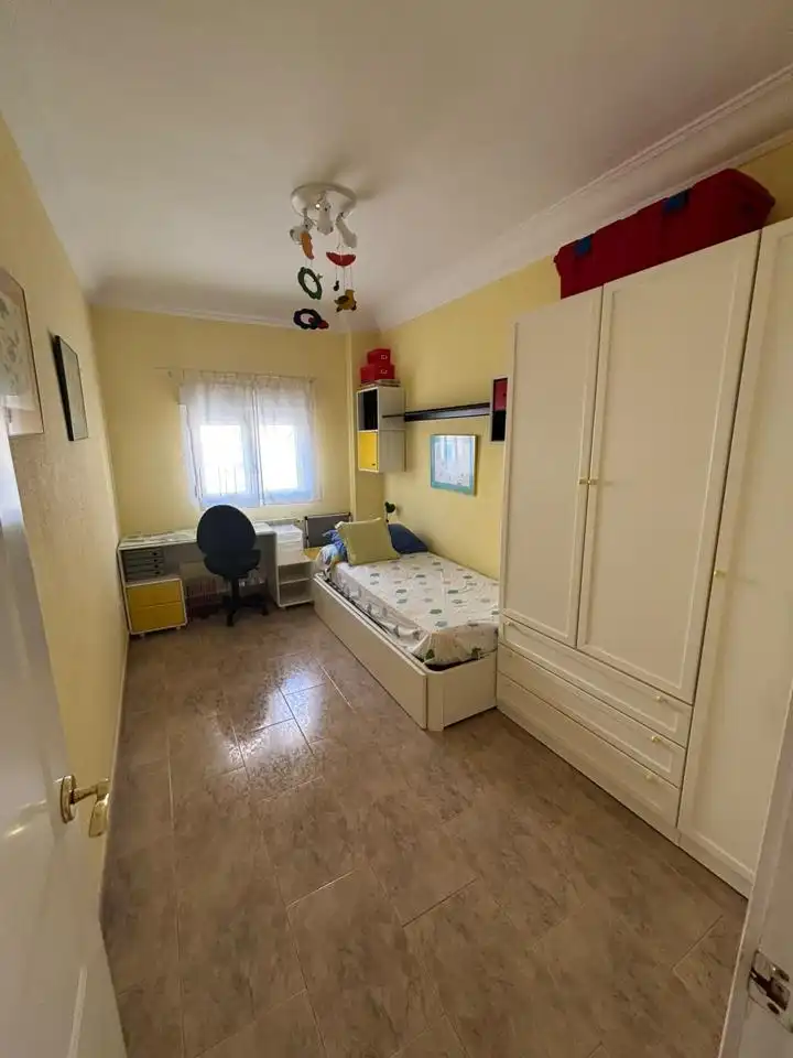 Bedroom of Flat for sale in Zaragoza  with Air Conditioner, Heating and Terrace