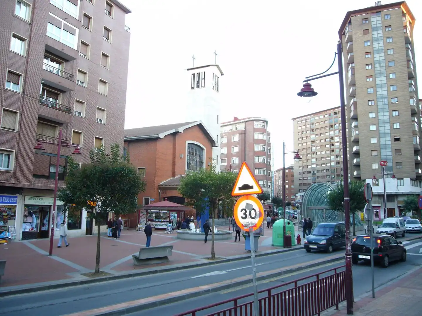Vista exterior de Pis en venda en Barakaldo  amb Calefacció i Moblat