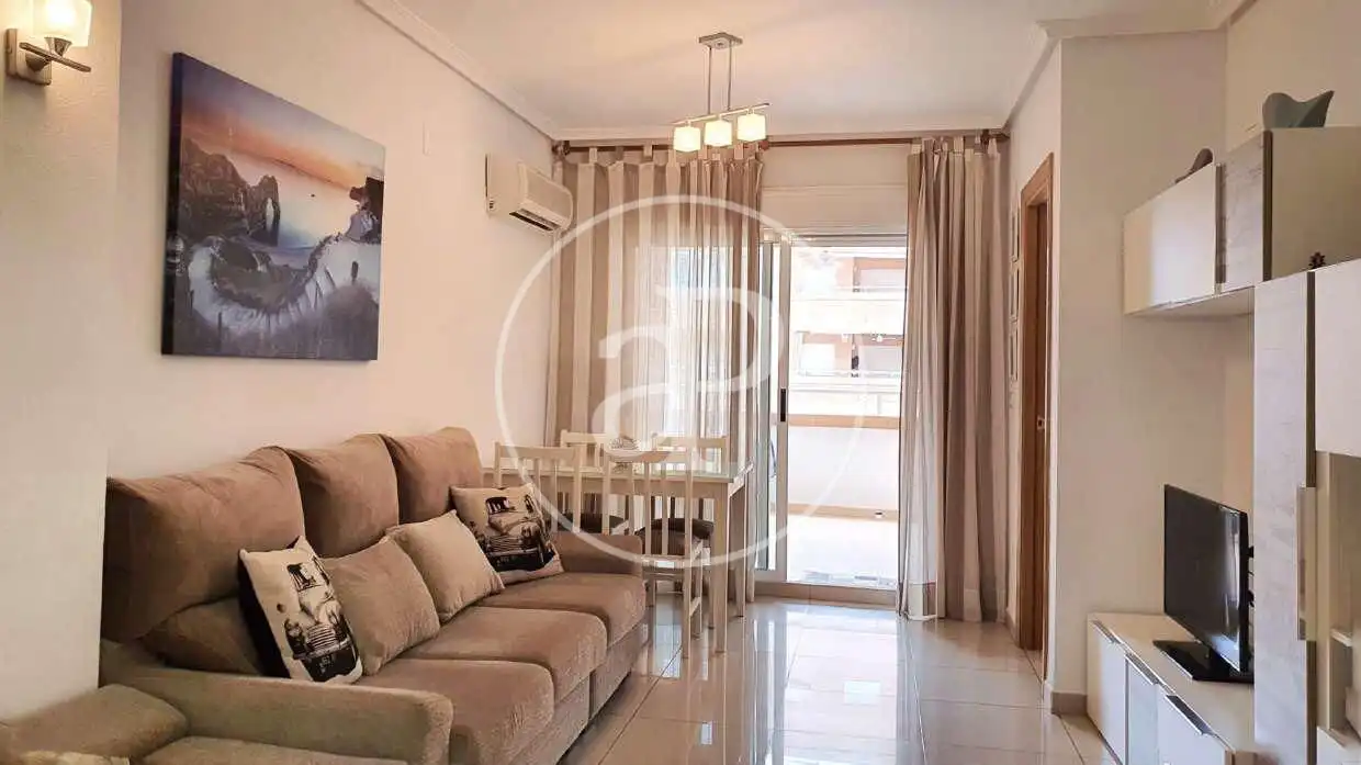 Sala d'estar de Pis en venda en Oropesa del Mar / Orpesa amb Aire condicionat, Calefacció i Jardí privat