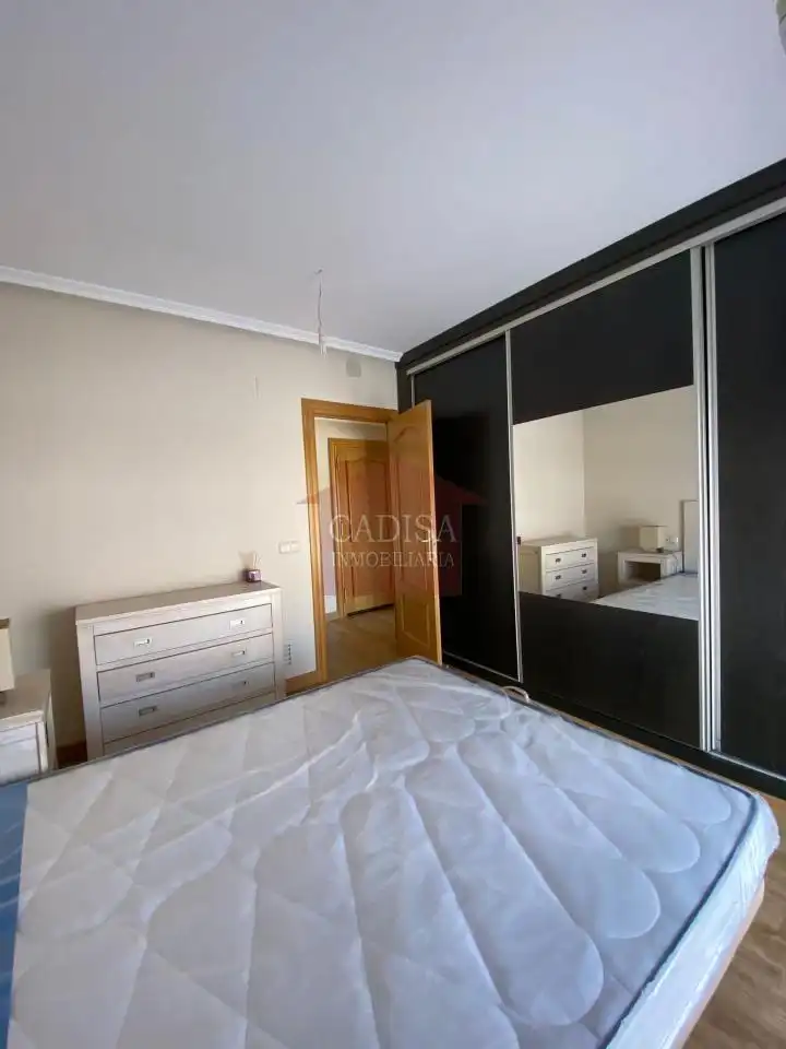 Habitación de Ático en venta en Salamanca con Calefacción, Terraza y Amueblado