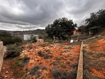 Terreny residencial en venda a Hontoba