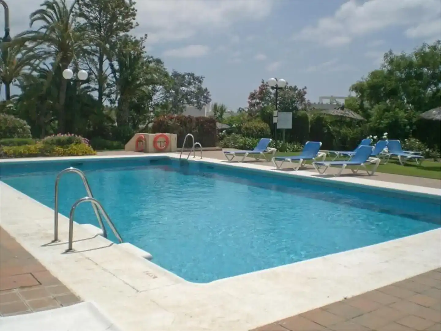 Piscina de Apartamento en venta en Sotogrande con Aire acondicionado, Piscina y Balcón