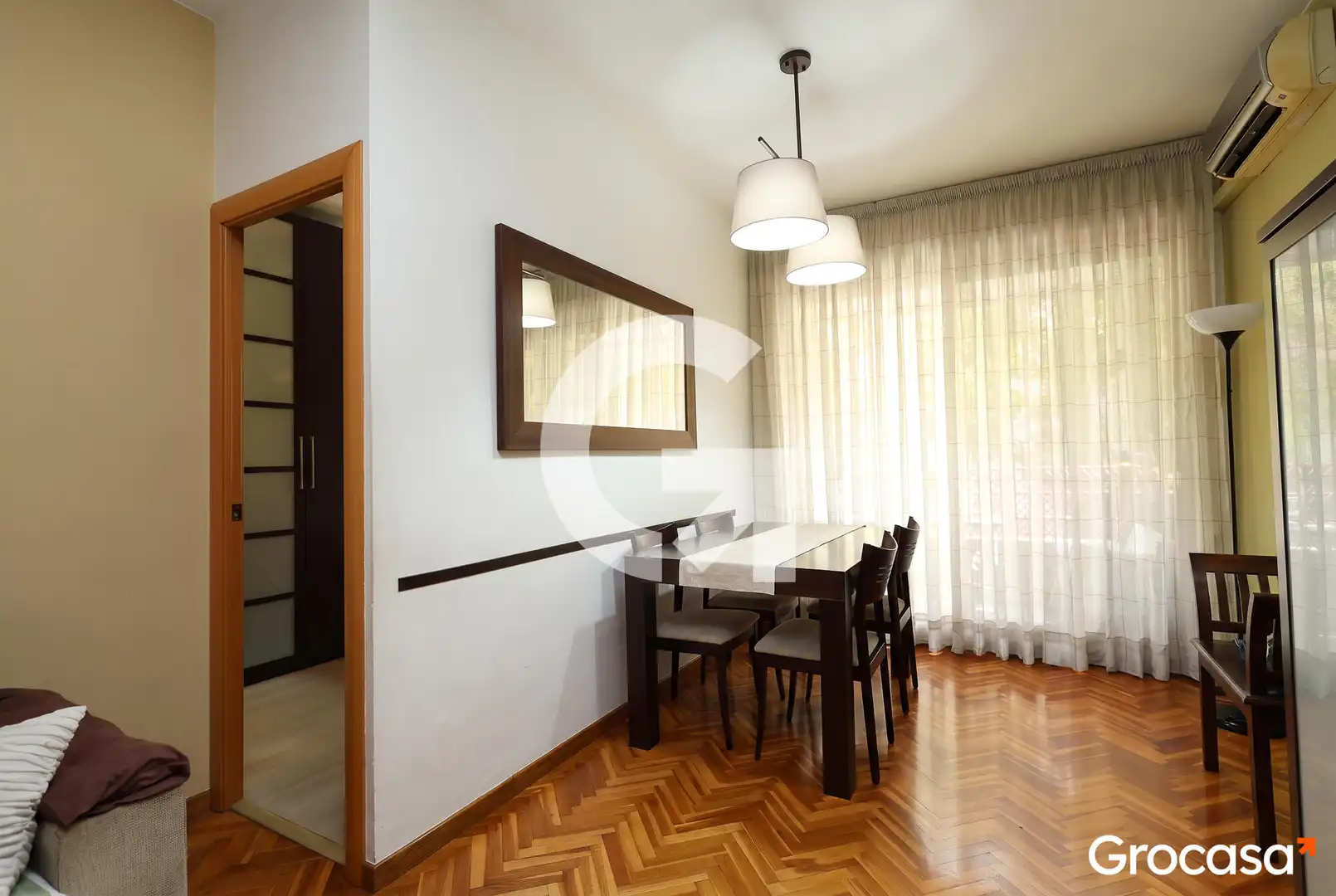 Comedor de Piso en venta en Barcelona con Aire acondicionado, Calefacción y Horno