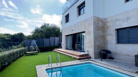 Foto 4 de Casa o xalet en venda a Calle Somaly Man, 25, El Carbayedo - El Quirinal, Avilés