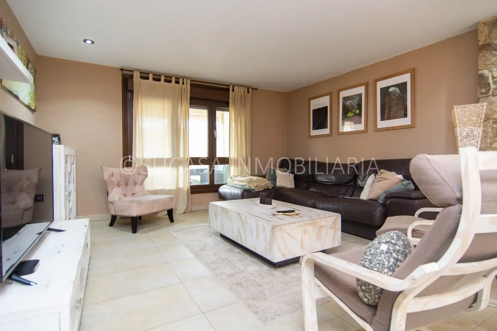Wohnzimmer von Haus oder Chalet zur Miete in Abegondo mit Heizung, Privatgarten und Parkett