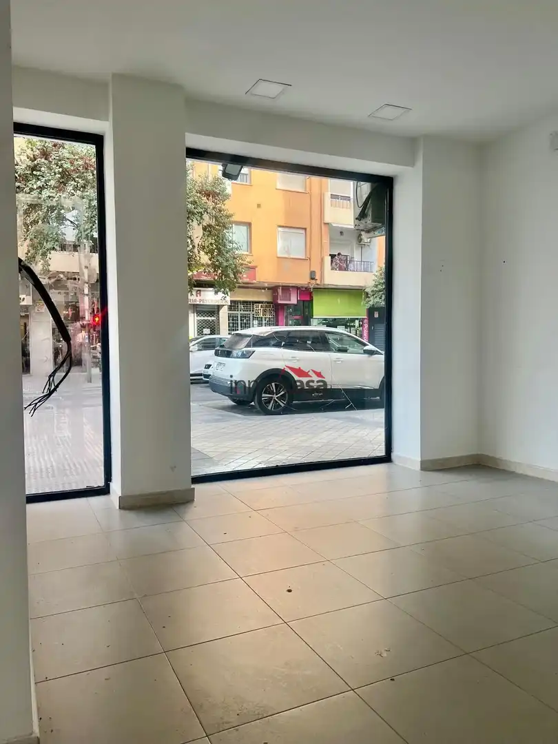 Commercial properties for rent in Avenida DON BOSCO, Barrio de Zaidín