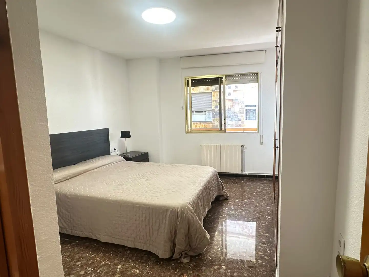 Habitación de Piso de alquiler en Sagunto / Sagunt con Calefacción, Amueblado y Balcón