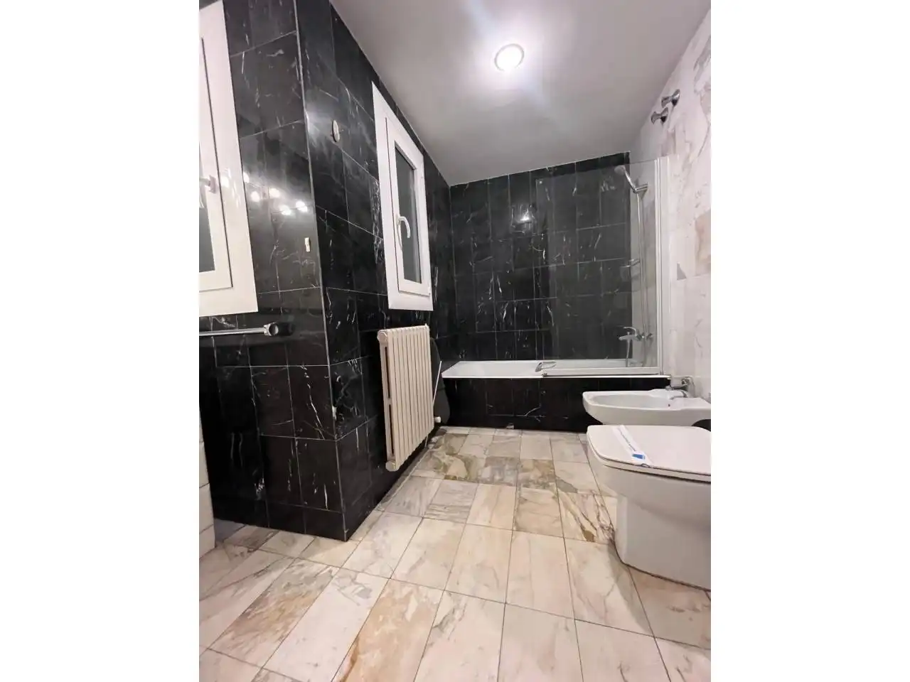 Flat for rent in Travesia Carril, Eixample Nord