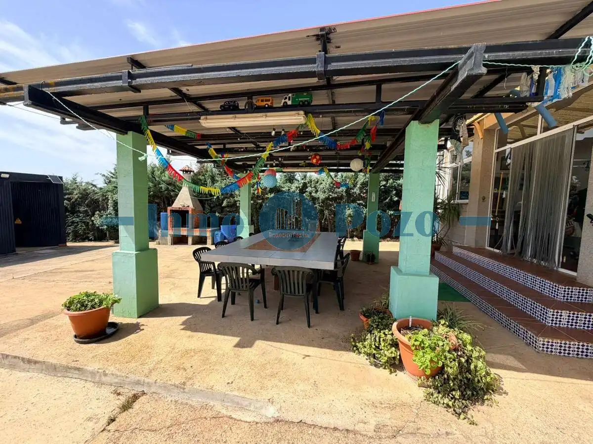 Chalet con piscina en venta en Almendralejo, imagen 6