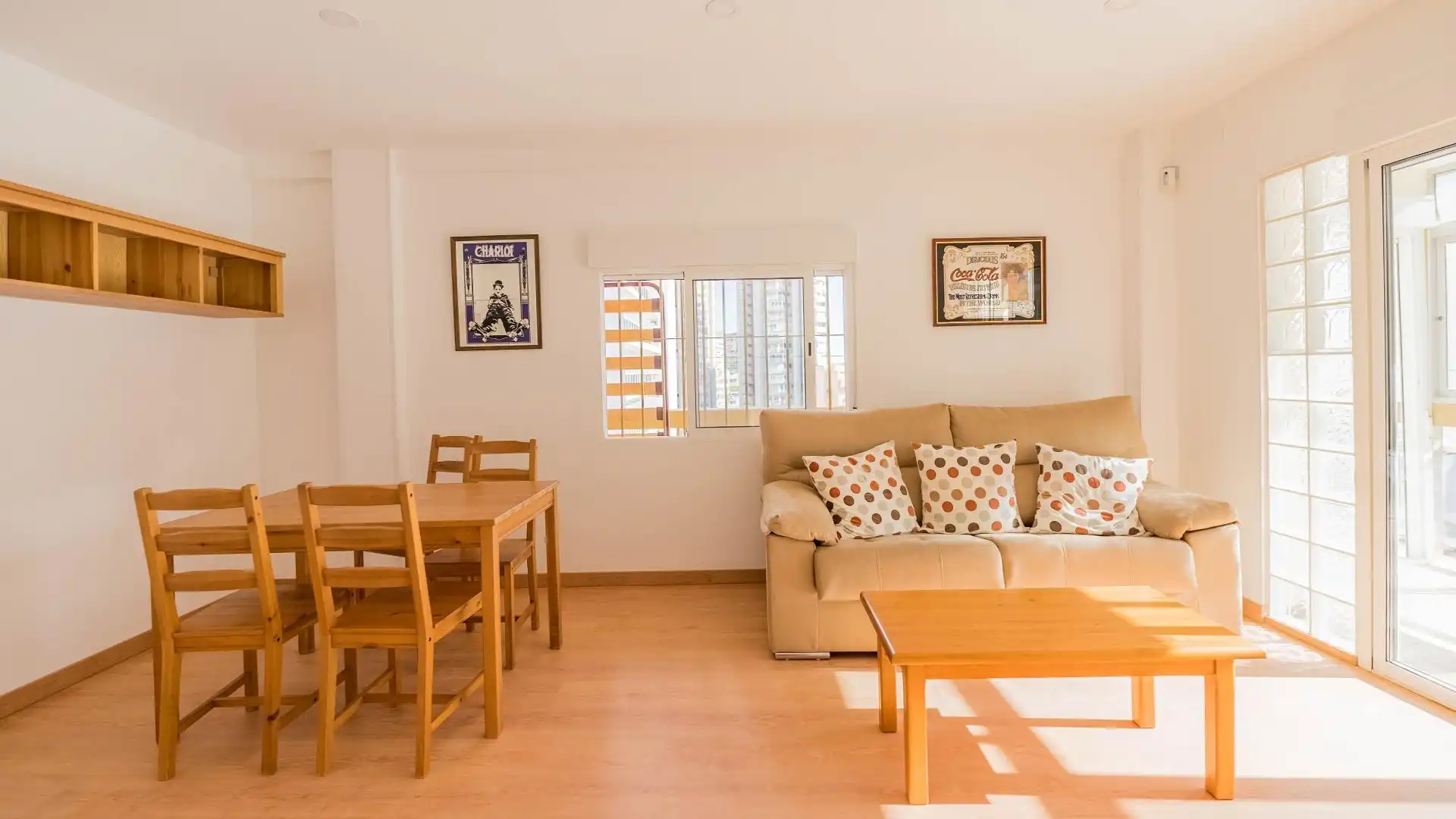 Sala de estar de Apartamento en venta en Torremolinos con Jardín privado, Terraza y Amueblado